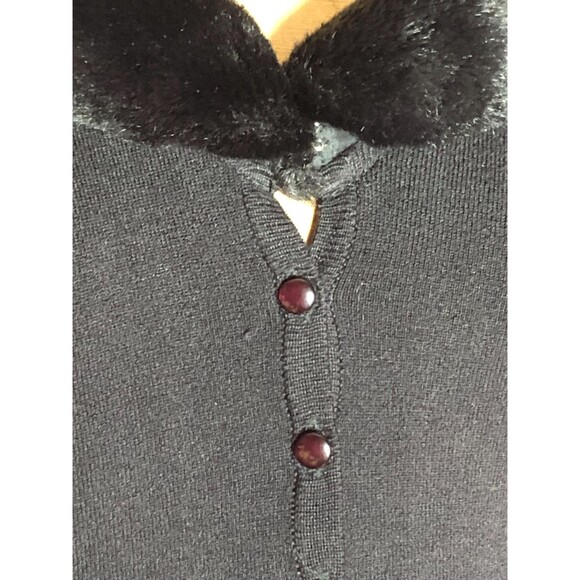 1990s-Y2K. TAKEOUT FAUX FUR Plush Soft Collar Black Cardigan Sweater. S-M - Picture 5 of 7